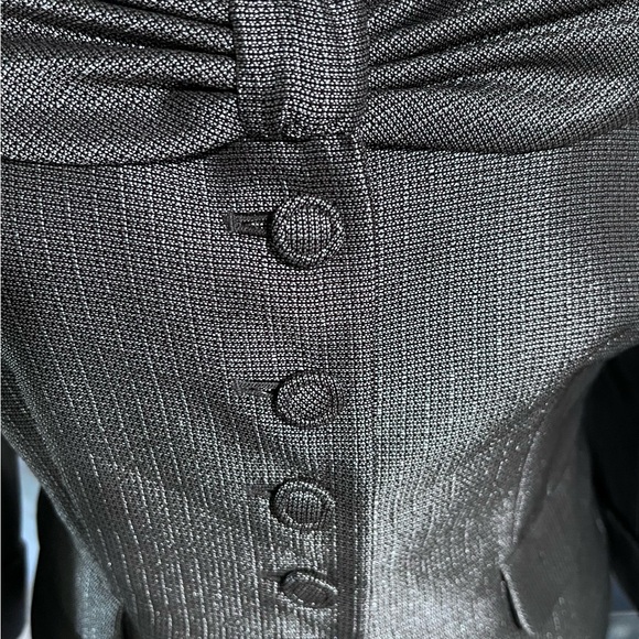 Larry Levine Shiny Silver Gray Skirt Suits size 6 Lined shawl collar NEW Church - Picture 8 of 10
